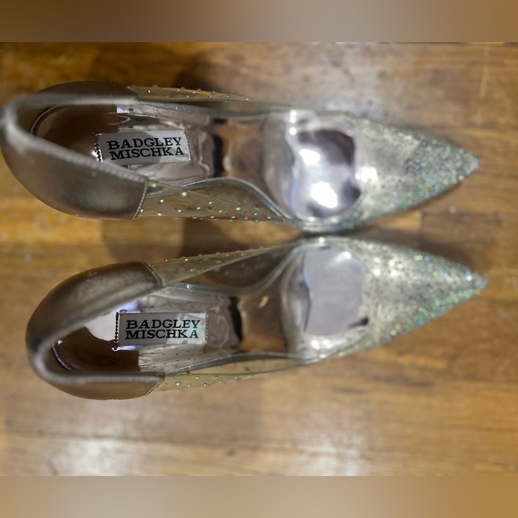 Badgley Mischka Cinderella Pointed Toe Heels Gold and Clear - Picture 2 of 10